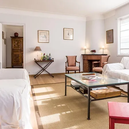 Hotel Saint-jean De Luz, Centre, Maison 8 Couchages - Classee 3* 4*
